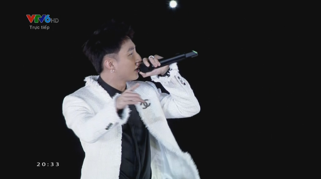 Màn trình diễn đầy máu lửa của Đàm Vĩnh Hưng, Sơn Tùng M-TP cùng loạt sao tại Gala vinh danh U23 Việt Nam